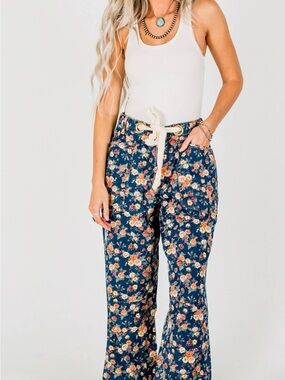 3XL Bibi Mineral Washed Denim Pants With Ditsy Floral Print